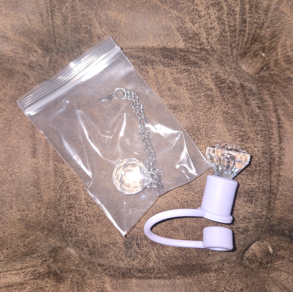 Diamond/Purple Straw Topper W/ Diamond Charm Chain For Tumblers